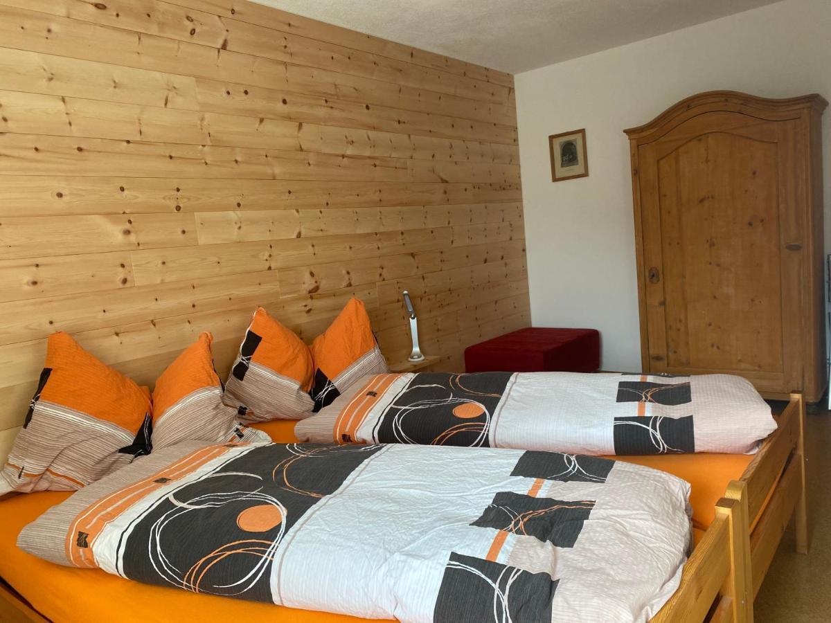 Ferienwohnung In Tschlin Mit Panoramablick Экстерьер фото